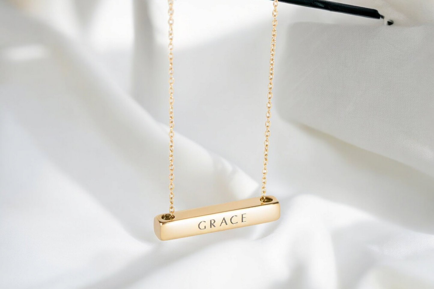 PERSONALIZED HORIZONTAL BAR NECKLACE GOLD PLATED